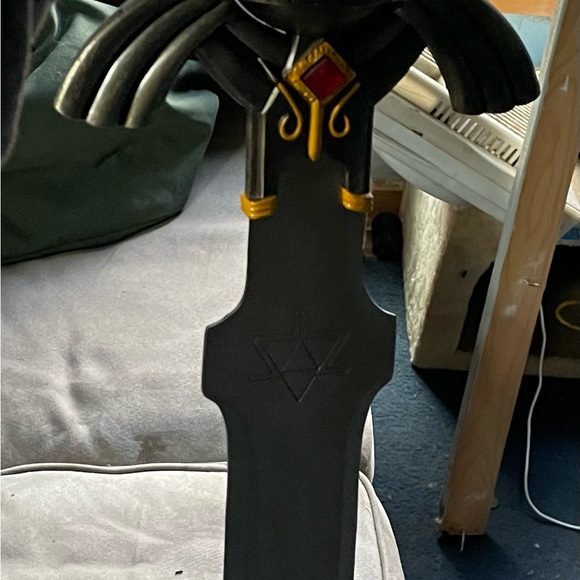 Zelda Shield and Master Sword - Picture 3 of 4